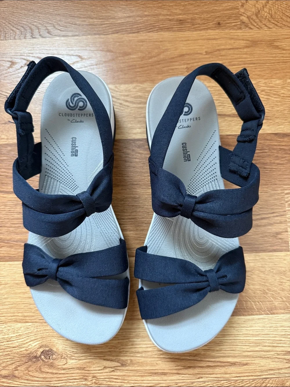 Clarks Cloudsteppers Women's Black Bow Slingback Sandals